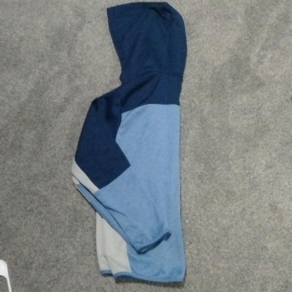 I bought this one from Russell dri power 360 but this is small for me😔 - Picture 3 of 3